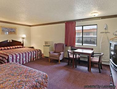 Super 8 By Wyndham Sherman Oda fotoğraf